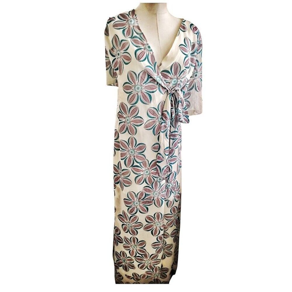 Fashion Plus Size White Floral Wrap Maxi Dress Size 2X NWT‎
